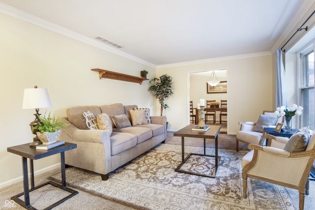 7532 Camelback Drive, Indianapolis, IN 46250