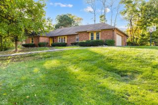 7532 Camelback Drive, Indianapolis, IN 46250