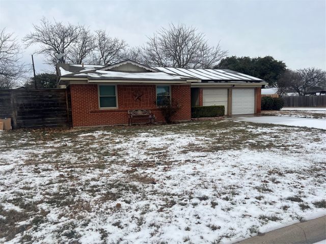 5800 Westhaven Drive, Fort Worth, TX 76132