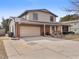 3135 North AVENUE, Sheboygan, WI 53083