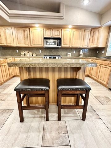 2906 N Brook Street, Kingman, AZ 86401