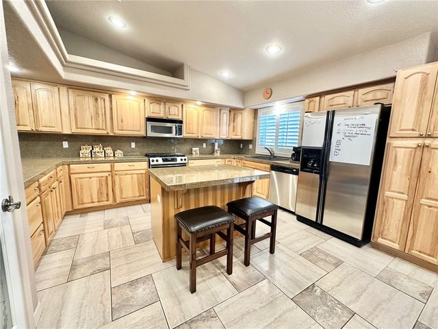 2906 N Brook Street, Kingman, AZ 86401