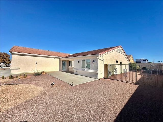 2906 N Brook Street, Kingman, AZ 86401