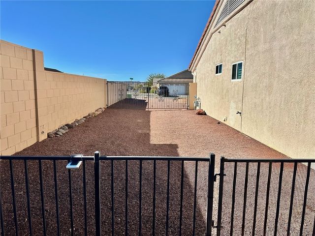 2906 N Brook Street, Kingman, AZ 86401