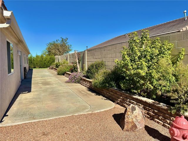 2906 N Brook Street, Kingman, AZ 86401