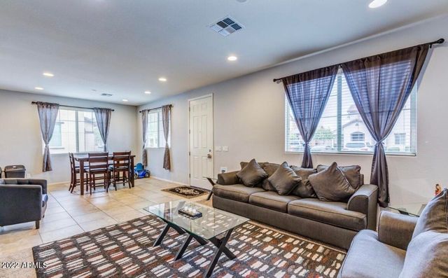 2802 N 73RD Drive, Phoenix, AZ 85035