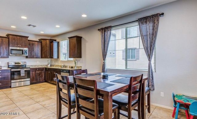 2802 N 73RD Drive, Phoenix, AZ 85035