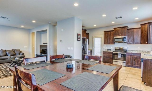 2802 N 73RD Drive, Phoenix, AZ 85035