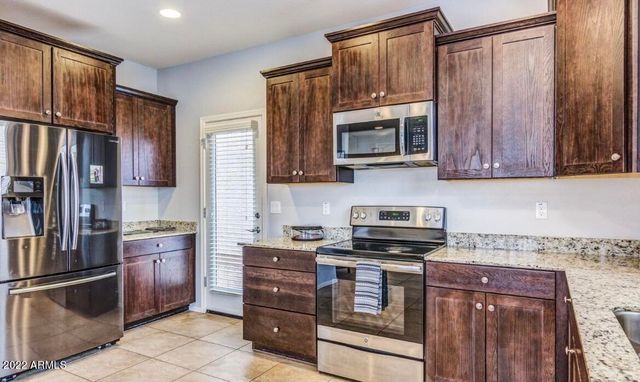 2802 N 73RD Drive, Phoenix, AZ 85035