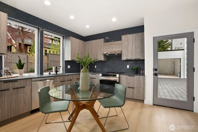4217 S Findlay Street, Seattle, WA 98118