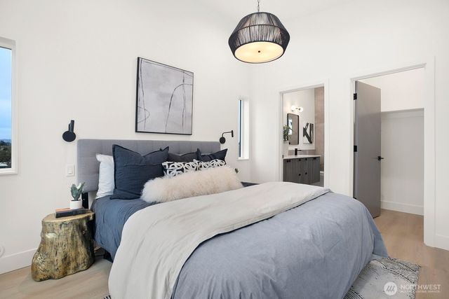 4217 S Findlay Street, Seattle, WA 98118