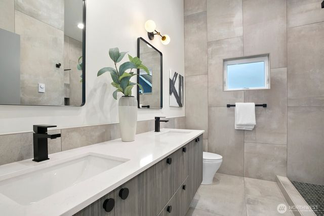 4217 S Findlay Street, Seattle, WA 98118
