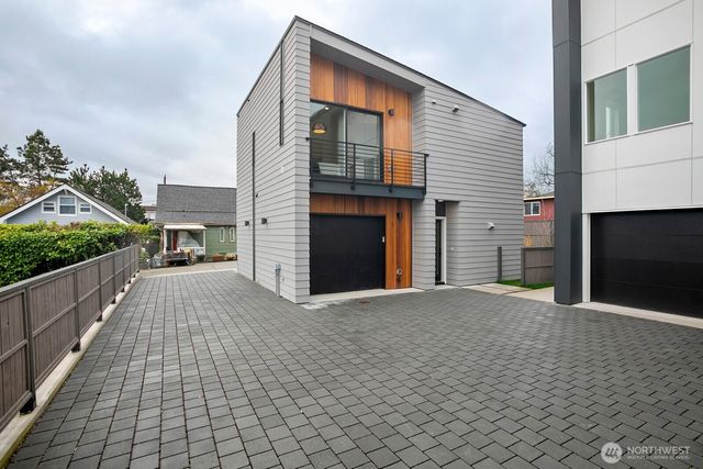 4217 S Findlay Street, Seattle, WA 98118