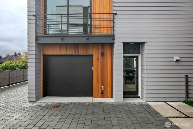 4217 S Findlay Street, Seattle, WA 98118