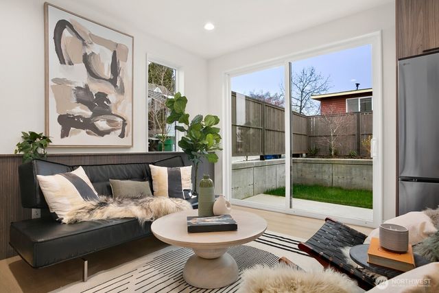 4217 S Findlay Street, Seattle, WA 98118