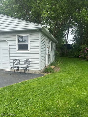 37522 Arthur Street, Willoughby, OH 44094