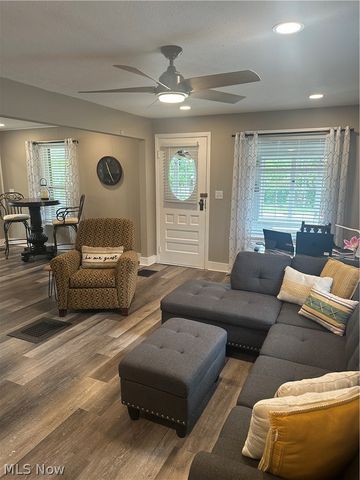 37522 Arthur Street, Willoughby, OH 44094