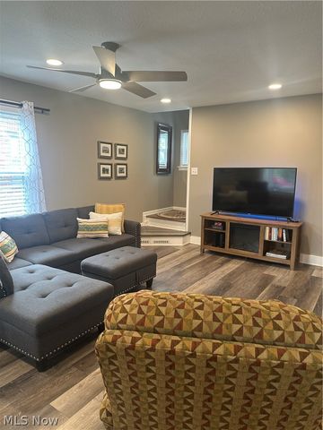 37522 Arthur Street, Willoughby, OH 44094