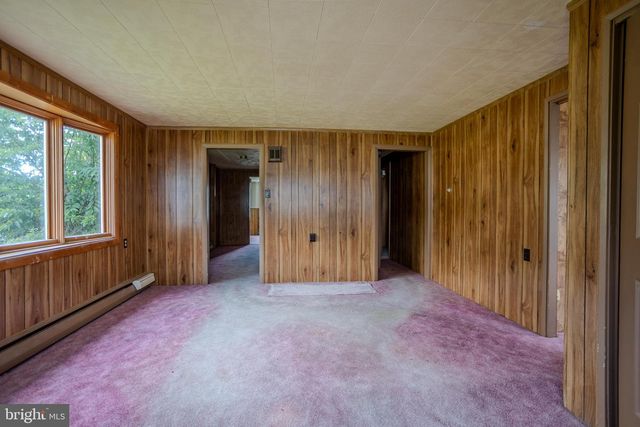 60 FIFTH AVENUE, Fayetteville, PA 17222
