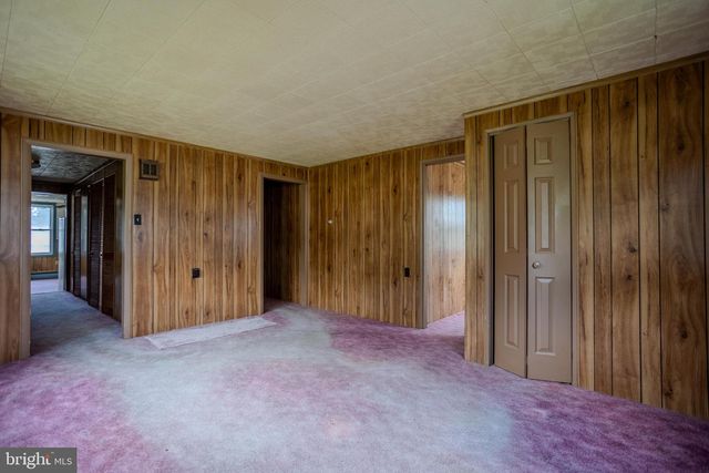 60 FIFTH AVENUE, Fayetteville, PA 17222