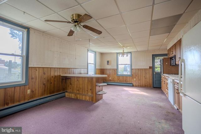 60 FIFTH AVENUE, Fayetteville, PA 17222