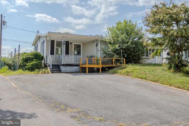 60 FIFTH AVENUE, Fayetteville, PA 17222