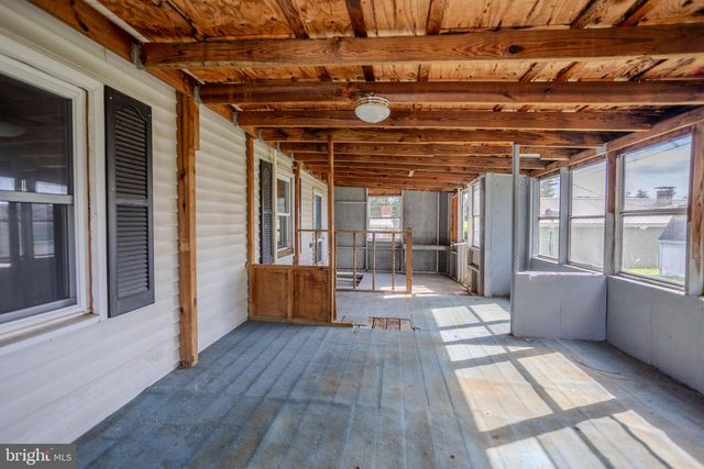 60 FIFTH AVENUE, Fayetteville, PA 17222