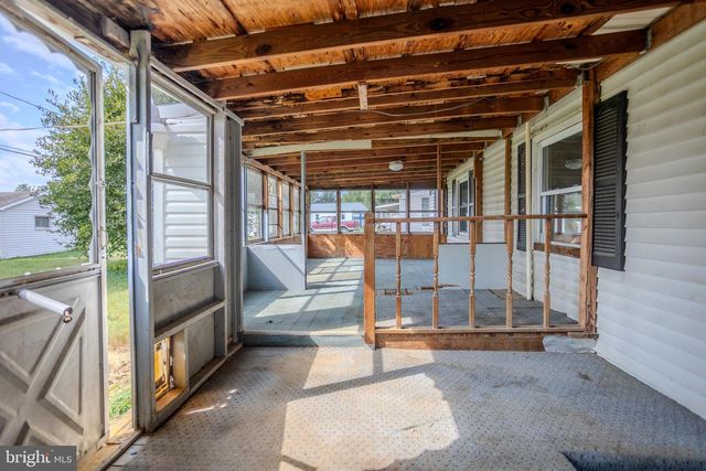 60 FIFTH AVENUE, Fayetteville, PA 17222