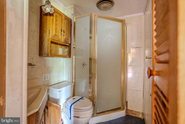 60 FIFTH AVENUE, Fayetteville, PA 17222