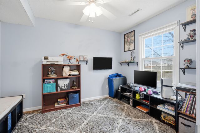 1355 E 20th Street, Norwalk, IA 50211