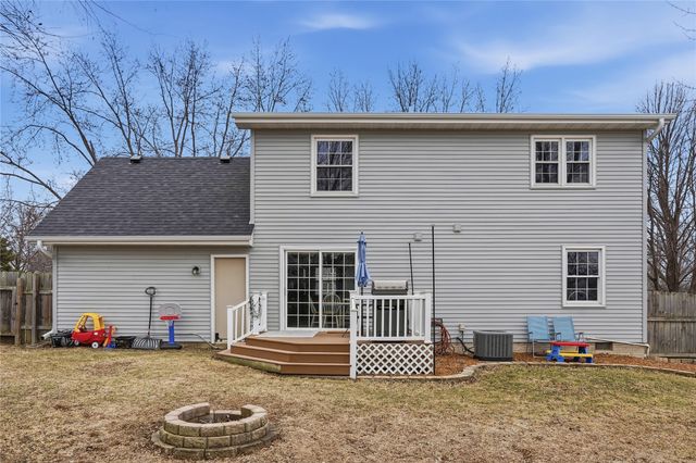 1355 E 20th Street, Norwalk, IA 50211