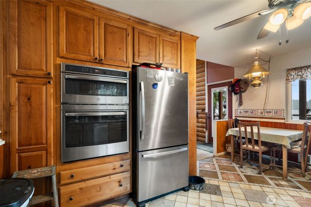 30 E Lakeway Drive, Shelton, WA 98584