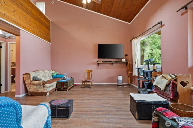 30 E Lakeway Drive, Shelton, WA 98584