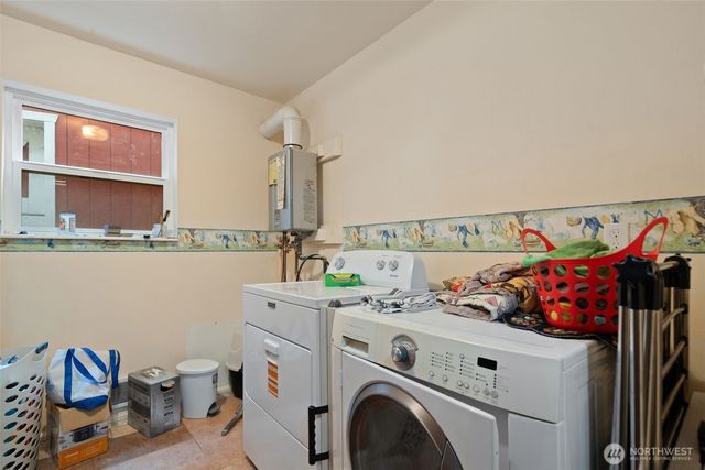 30 E Lakeway Drive, Shelton, WA 98584