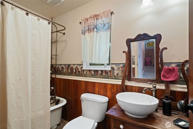 30 E Lakeway Drive, Shelton, WA 98584