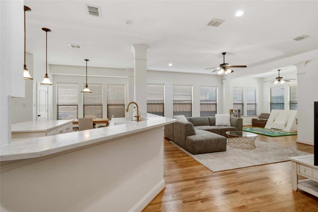 7713 Glenwood Springs Lane, Mckinney, TX 75070