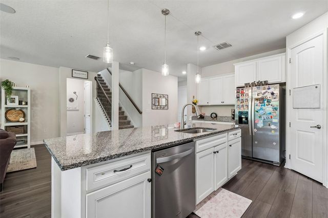 7604 POOL COMPASS LOOP, Wesley Chapel, FL 33545