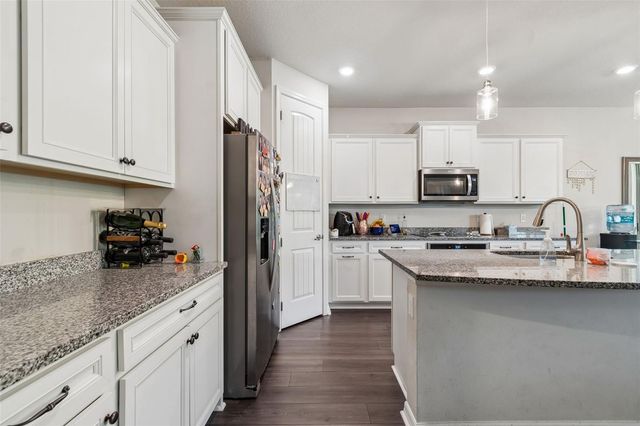 7604 POOL COMPASS LOOP, Wesley Chapel, FL 33545