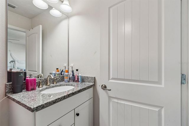 7604 POOL COMPASS LOOP, Wesley Chapel, FL 33545