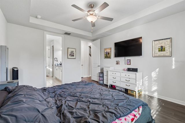 7604 POOL COMPASS LOOP, Wesley Chapel, FL 33545