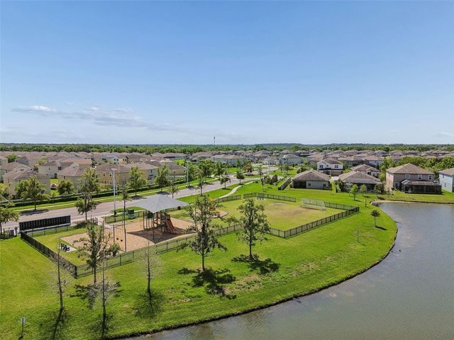 7604 POOL COMPASS LOOP, Wesley Chapel, FL 33545