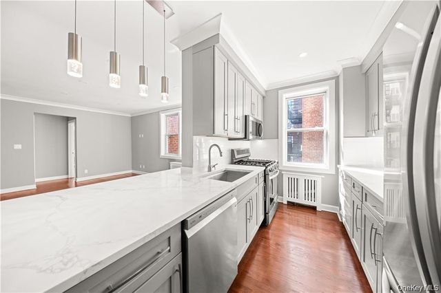 1133 Midland Avenue 4B, Bronxville, NY 10708