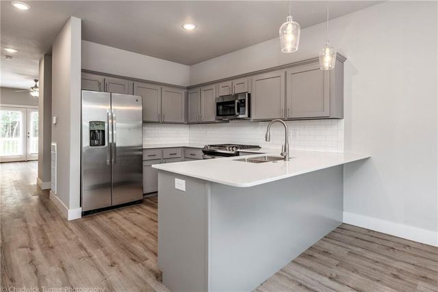 1510 N Gregg Avenue, Fayetteville, AR 72703