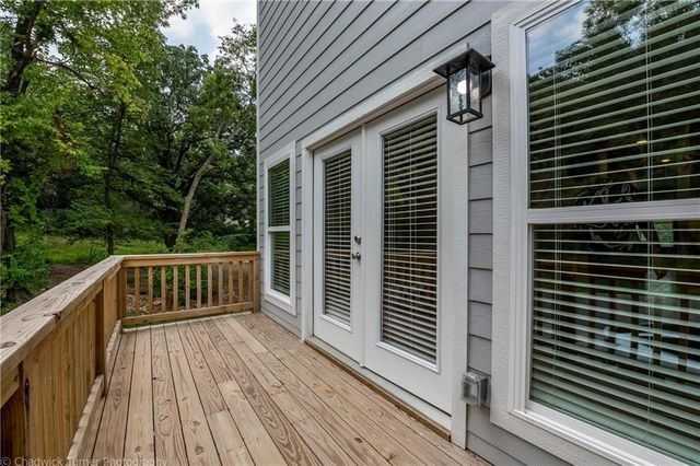 1510 N Gregg Avenue, Fayetteville, AR 72703