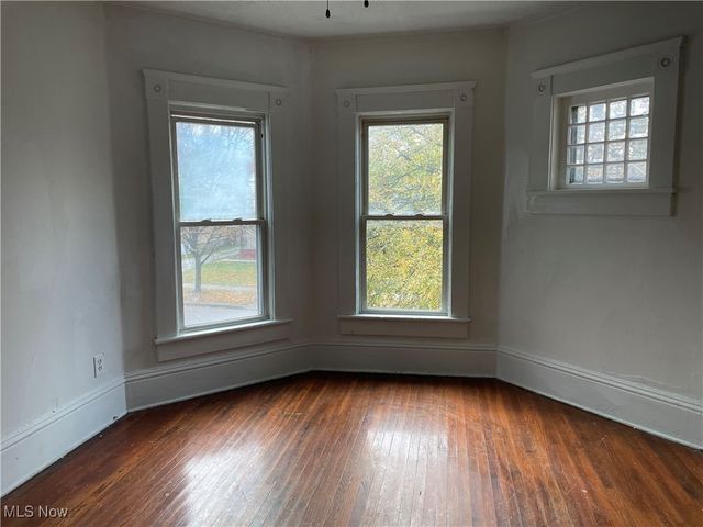 1461 Newman Avenue, Lakewood, OH 44107