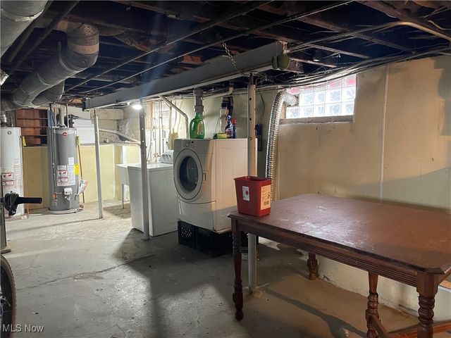 1461 Newman Avenue, Lakewood, OH 44107