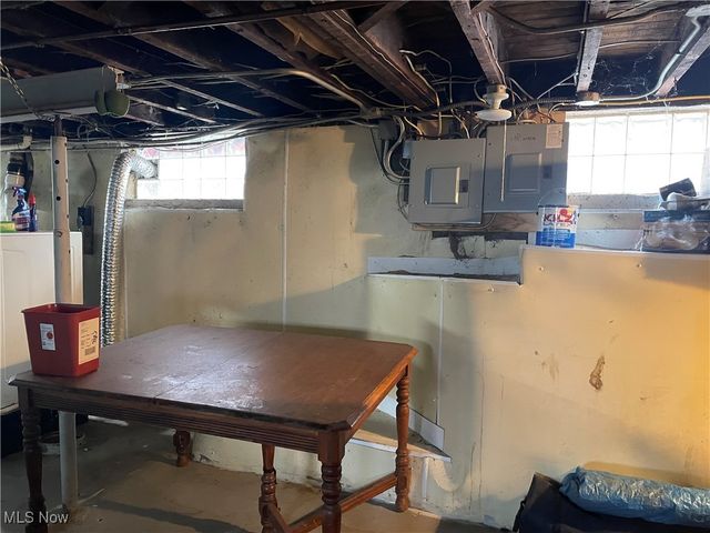 1461 Newman Avenue, Lakewood, OH 44107