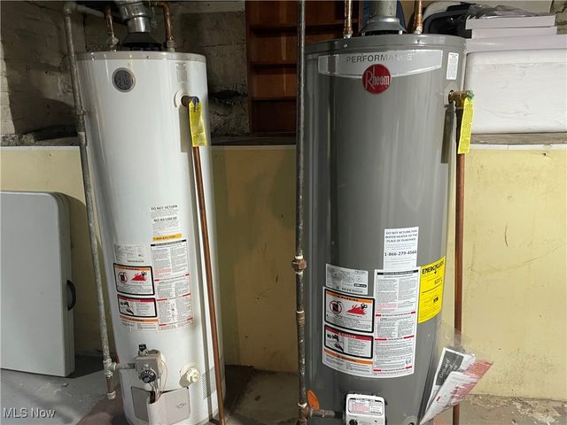 1461 Newman Avenue, Lakewood, OH 44107