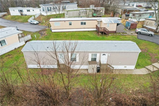 36 Leesburg Court, Imperial, PA 15126