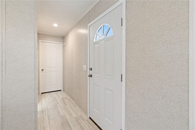 36 Leesburg Court, Imperial, PA 15126